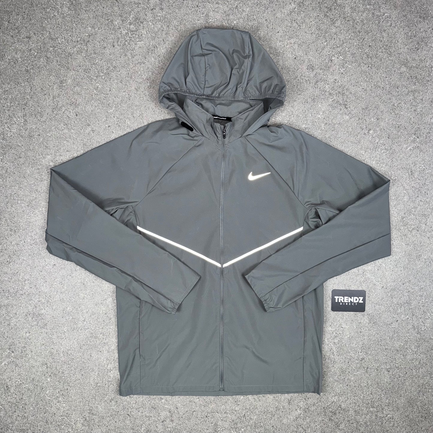 NIKE UV MILER WINDBREAKER - GREY