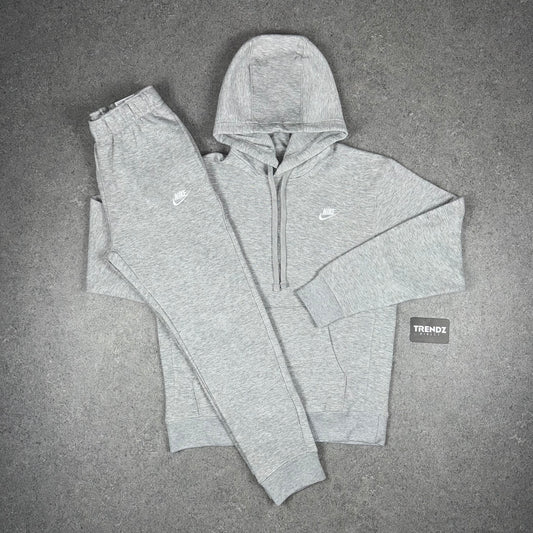NIKE CLUB FLEECE TRACKSUIT - GREY