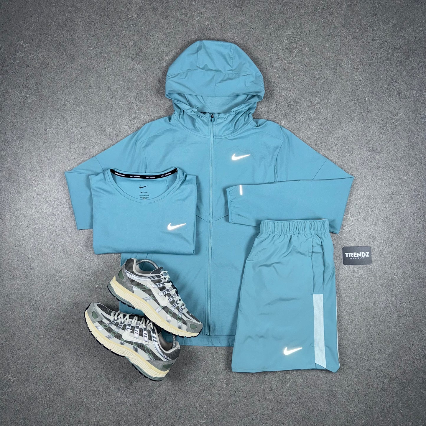 NIKE UV WINDBREAKER, MILER & SHORTS SET - DENIM TURQUOISE