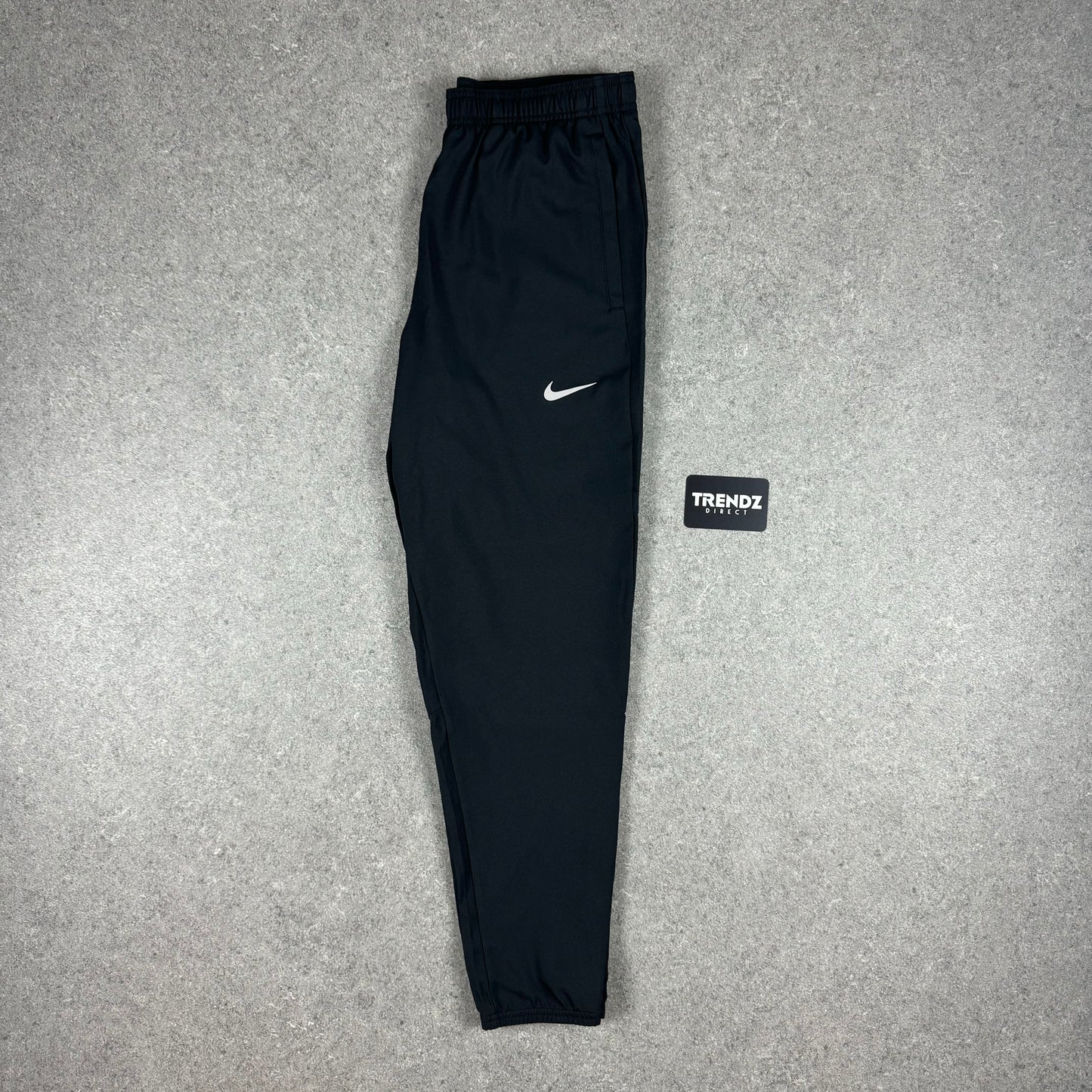 NIKE DRI-FIT CHALLENGER PANTS - BLACK