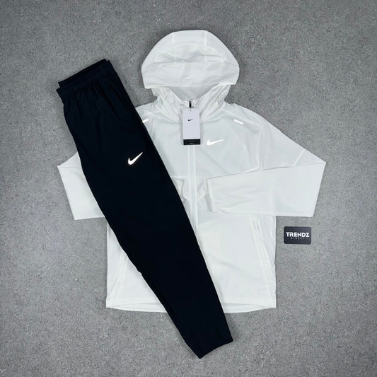 NIKE WINDBREAKER CHALLENGER SET - WHITE/BLACK