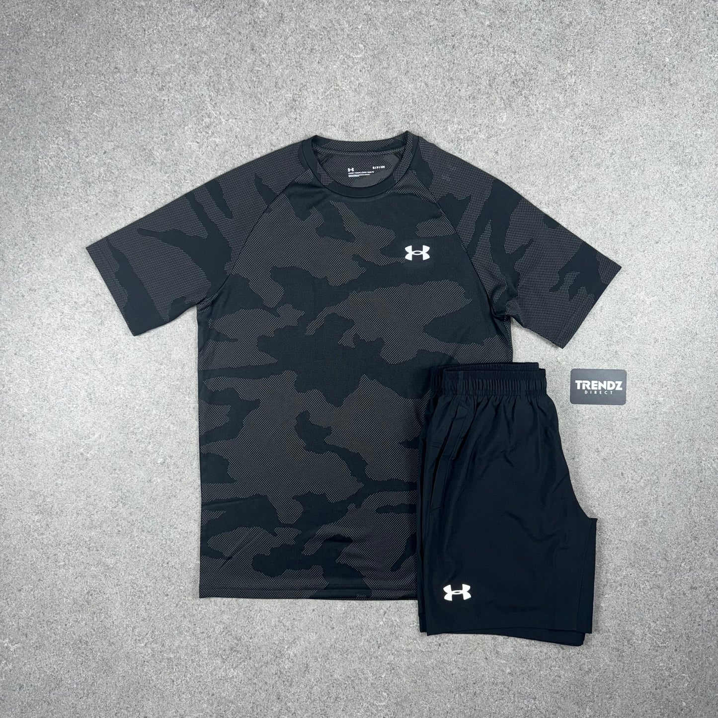 UNDER ARMOUR CAMO T-SHIRT & SHORTS SET - BLACK