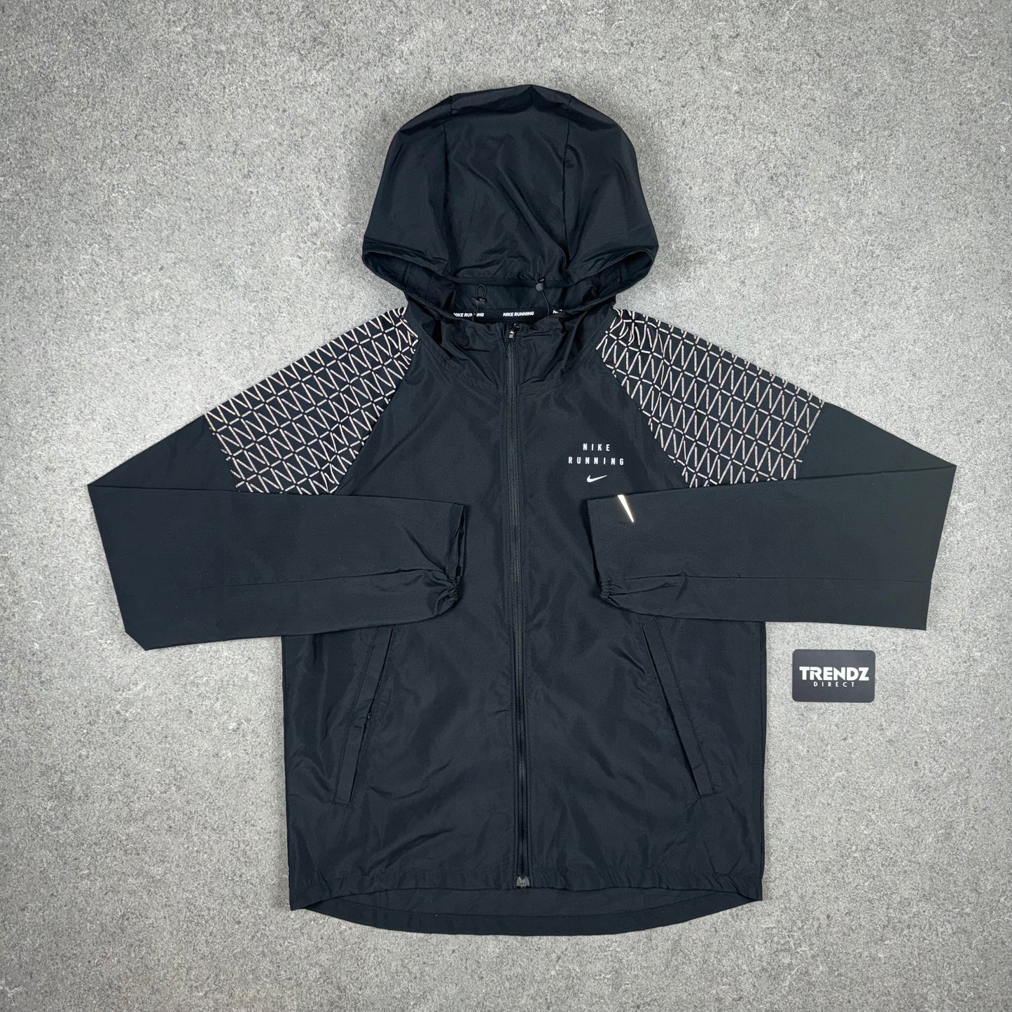 NIKE RUN DIVISION FLASH JACKET - BLACK