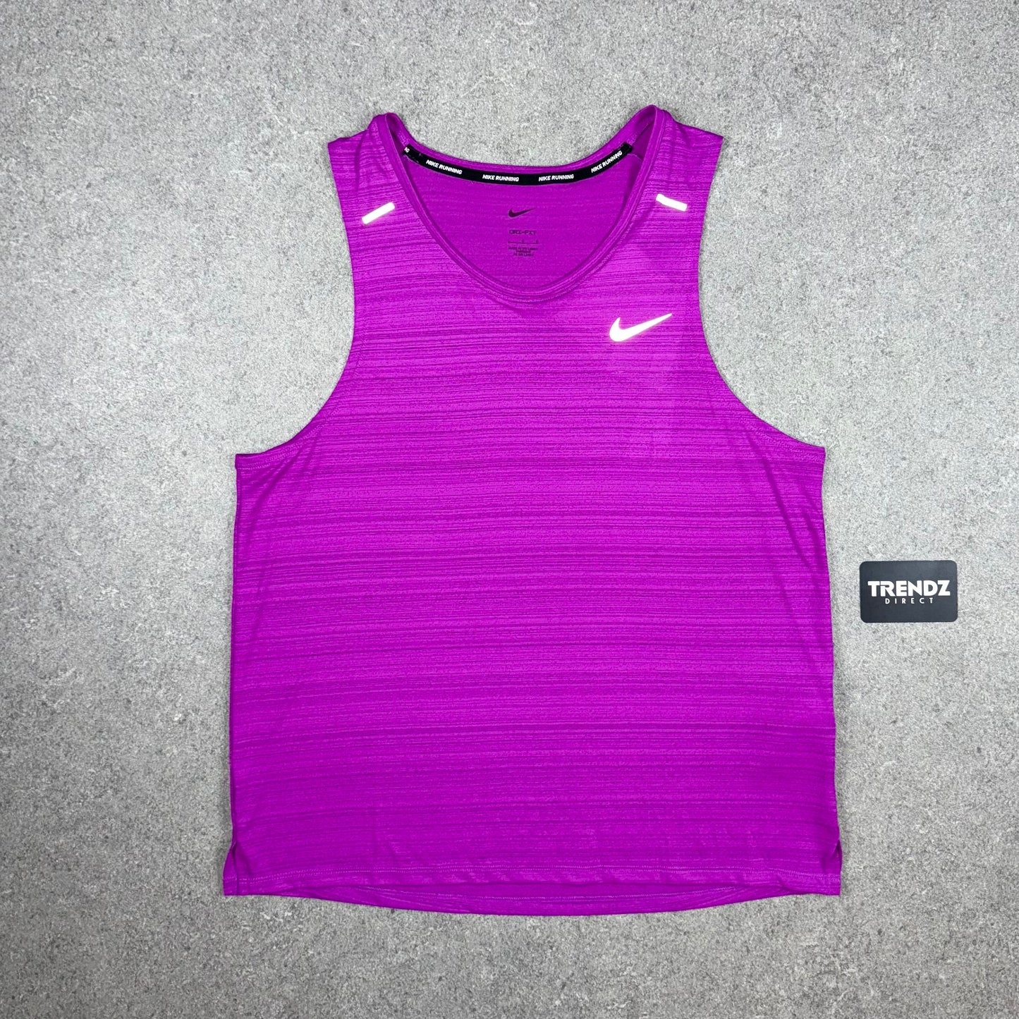NIKE MILER VEST - GRAPE