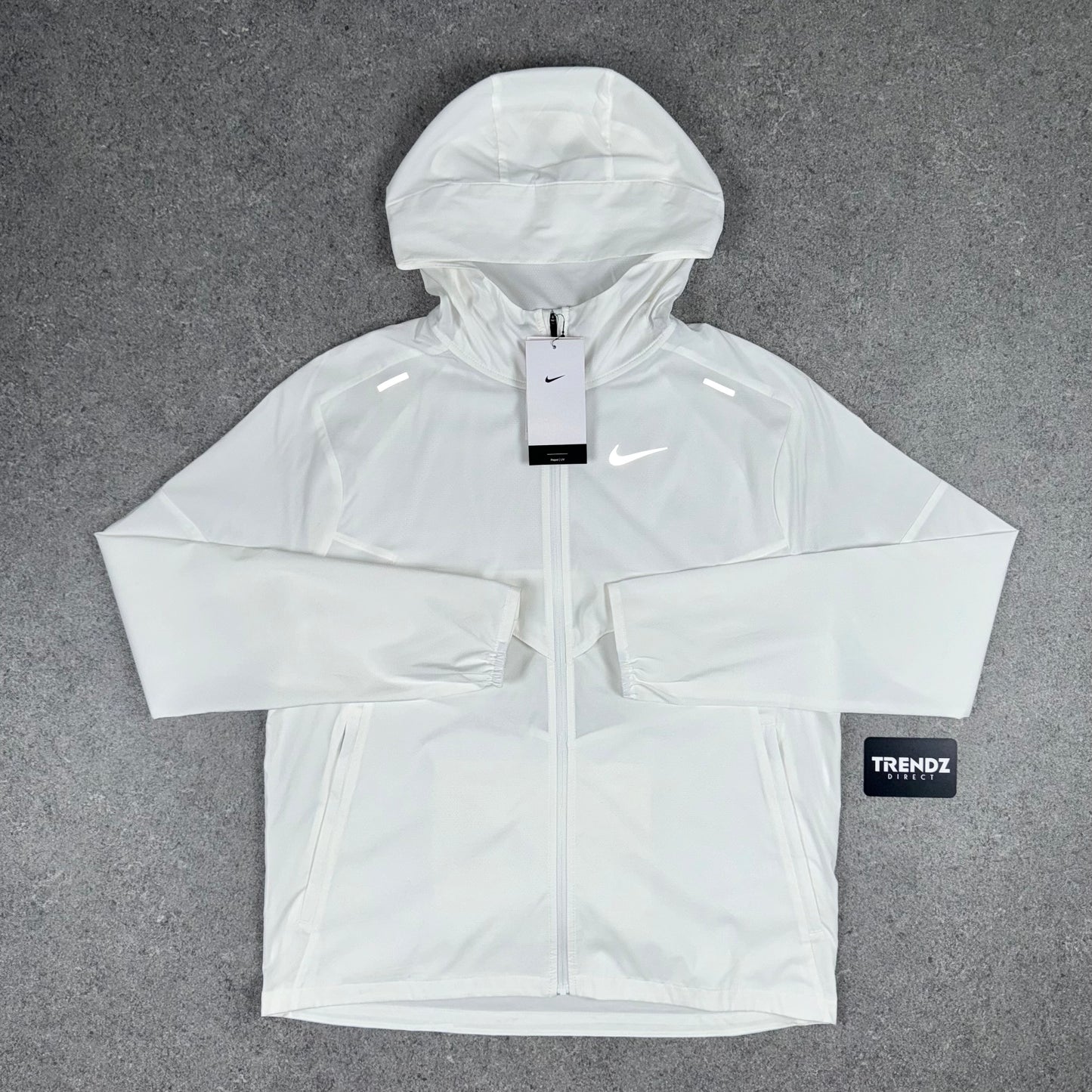 NIKE WINDBREAKER CHALLENGER SET - WHITE/BLACK