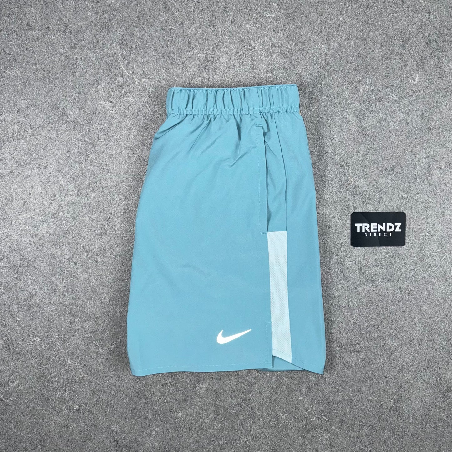 NIKE CHALLENGER SHORTS - DENIM TURQUOISE