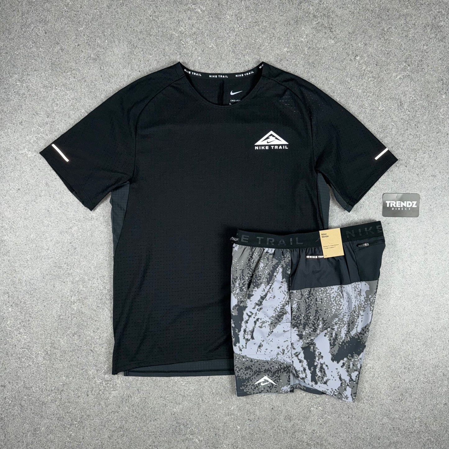 NIKE TRAIL T-SHIRT & FLEX TRAIL SHORTS SET - BLACK