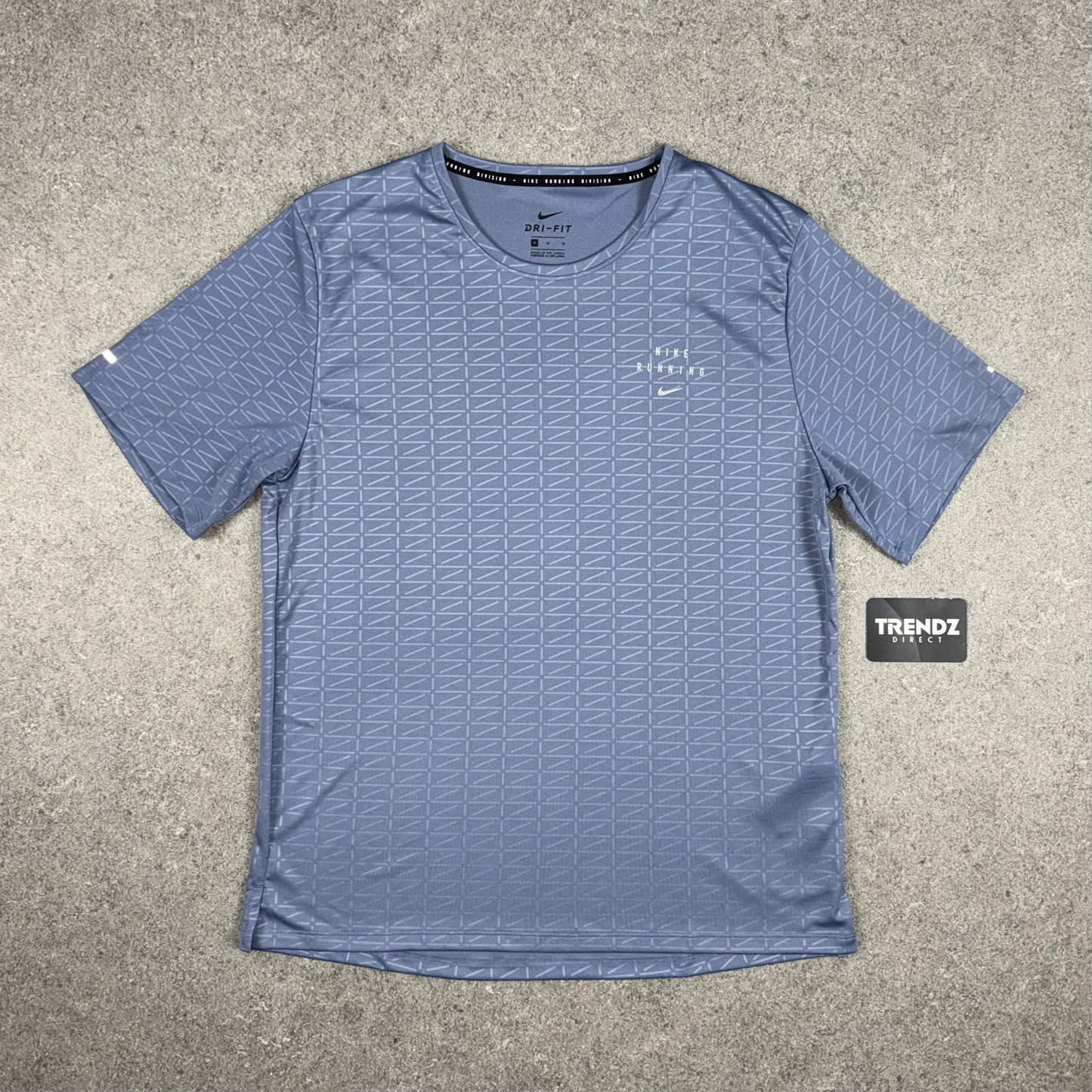 NIKE RUNNING DIVISION FLASH T-SHIRT - LAVENDER