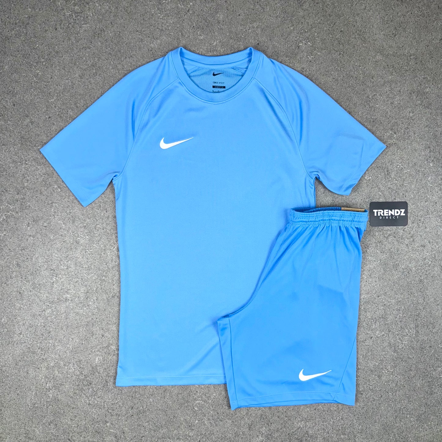 NIKE DRI-FIT T-SHIRT & SHORTS SET - UNIVERSITY BLUE