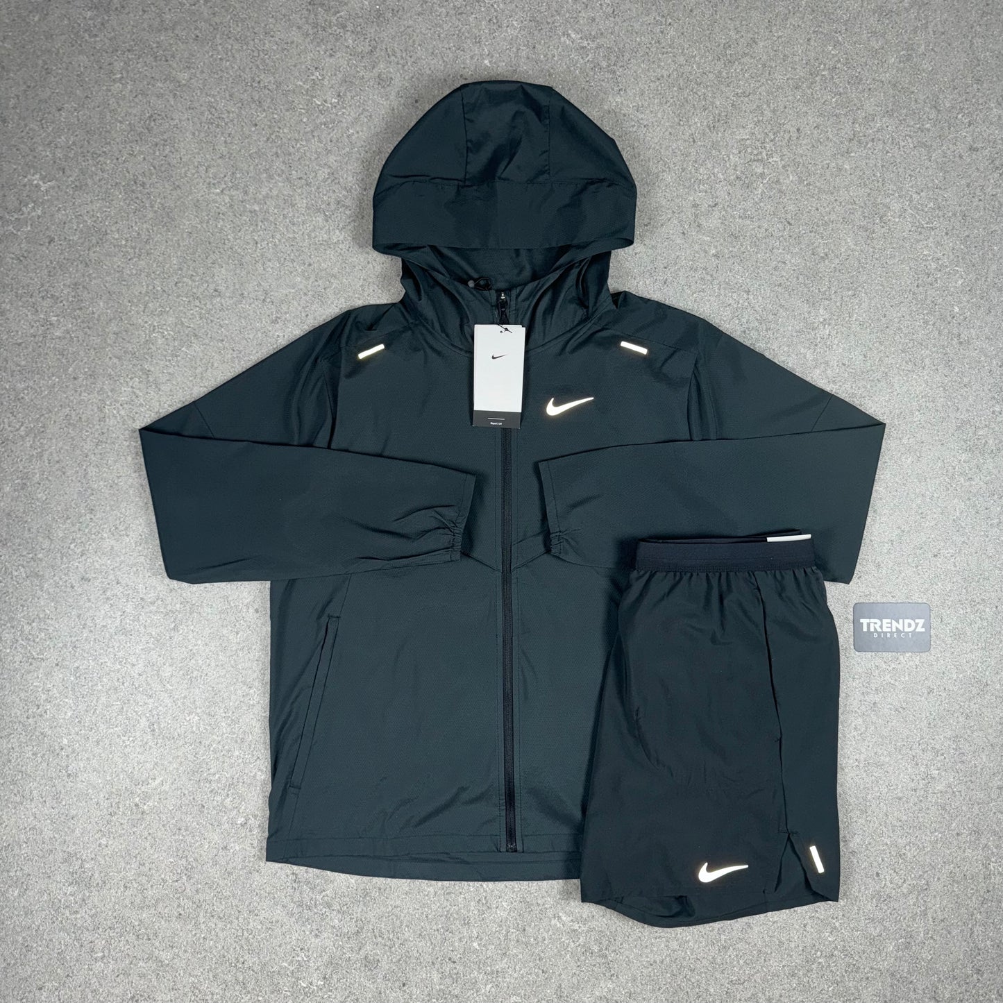 NIKE UV WINDBREAKER & FLEX SHORTS SET - BLACK