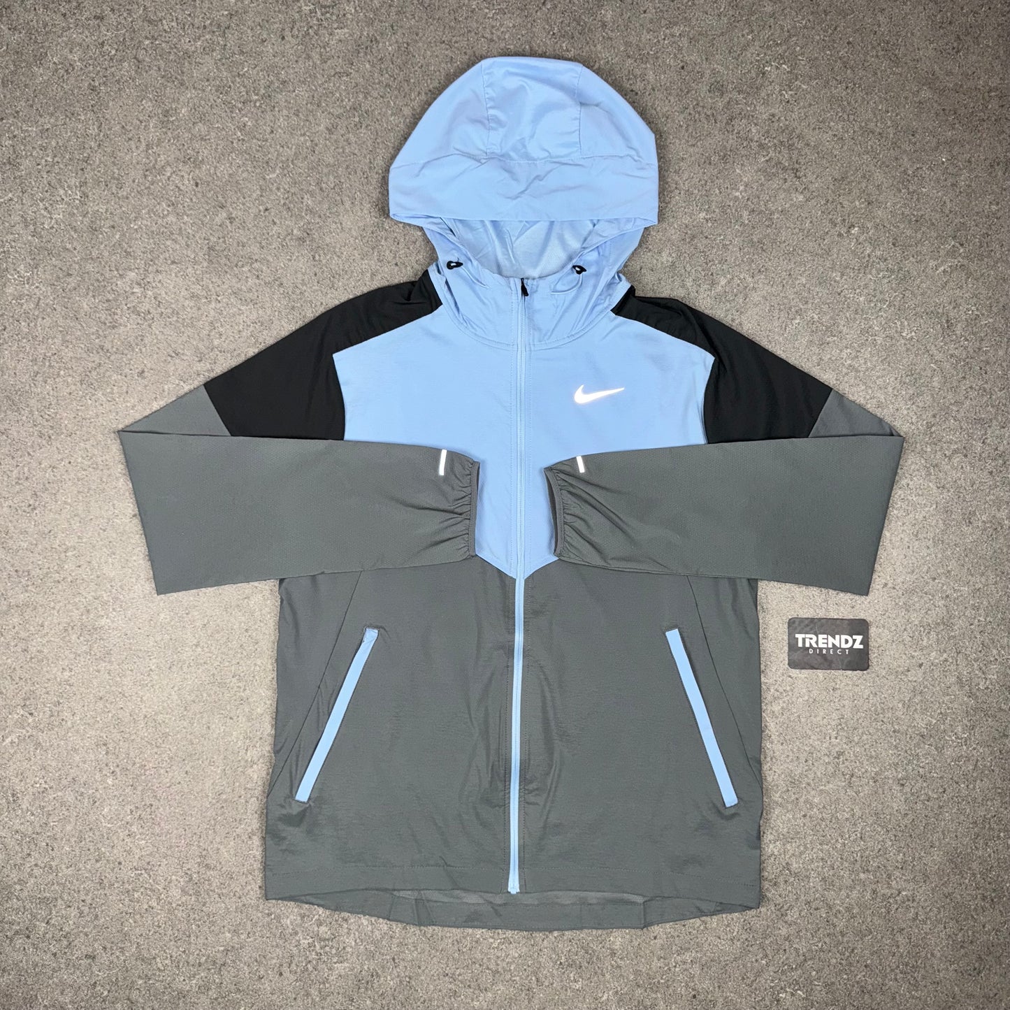 NIKE UV WINDBREAKER - SKY BLUE/GREY