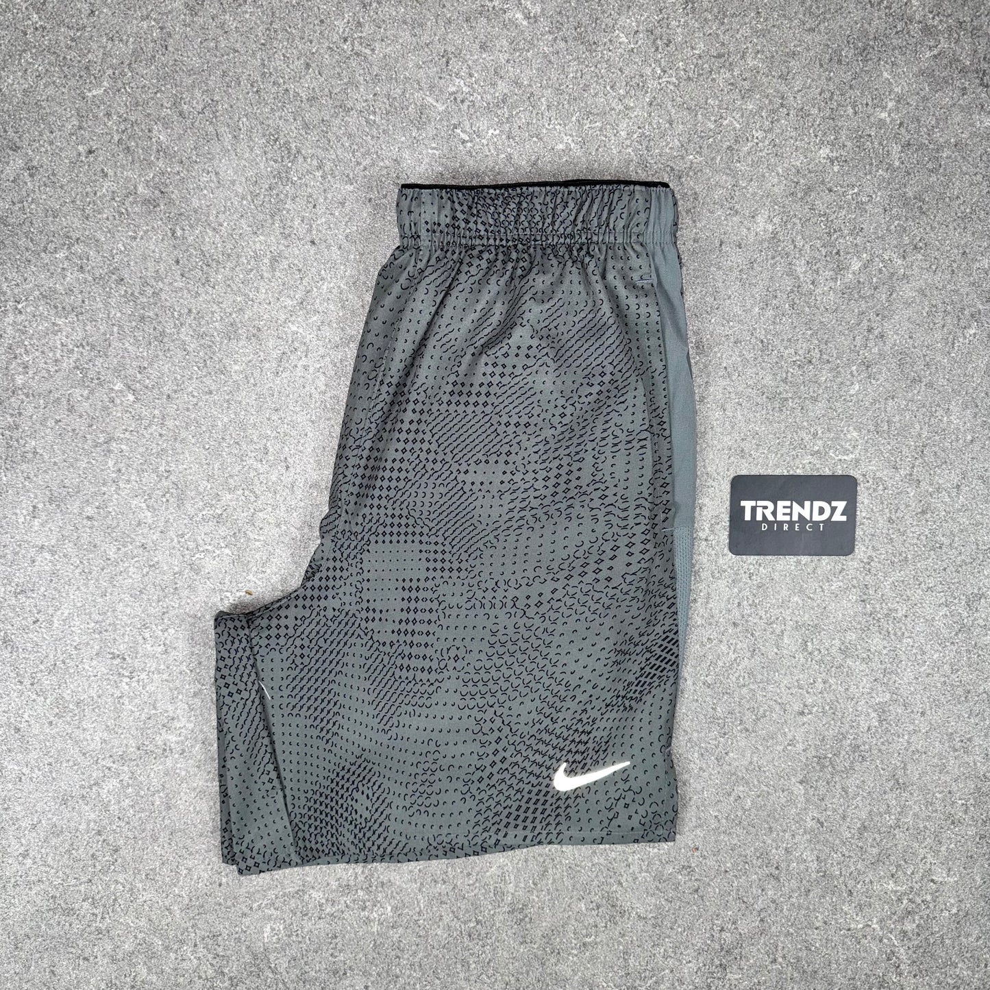 NIKE ECLIPSE T-SHIRT & SHORTS SET - GREY