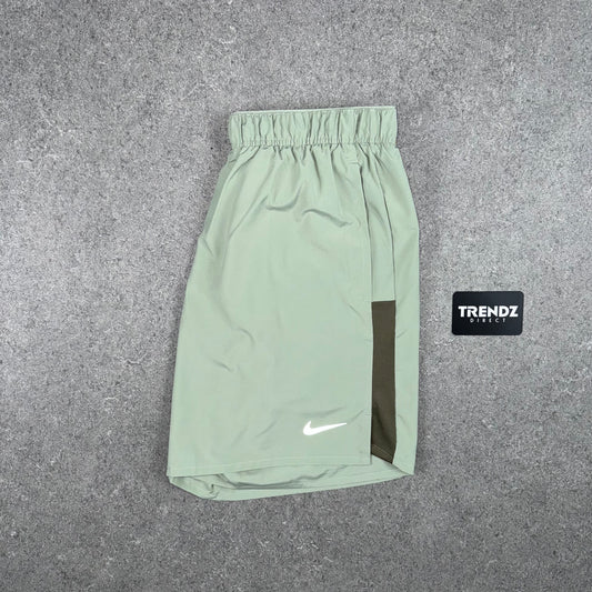 NIKE CHALLENGER SHORTS - KHAKI/OLIVE