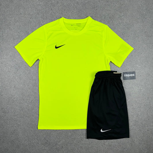 NIKE DRI-FIT T-SHIRT & SHORTS SET - VOLT