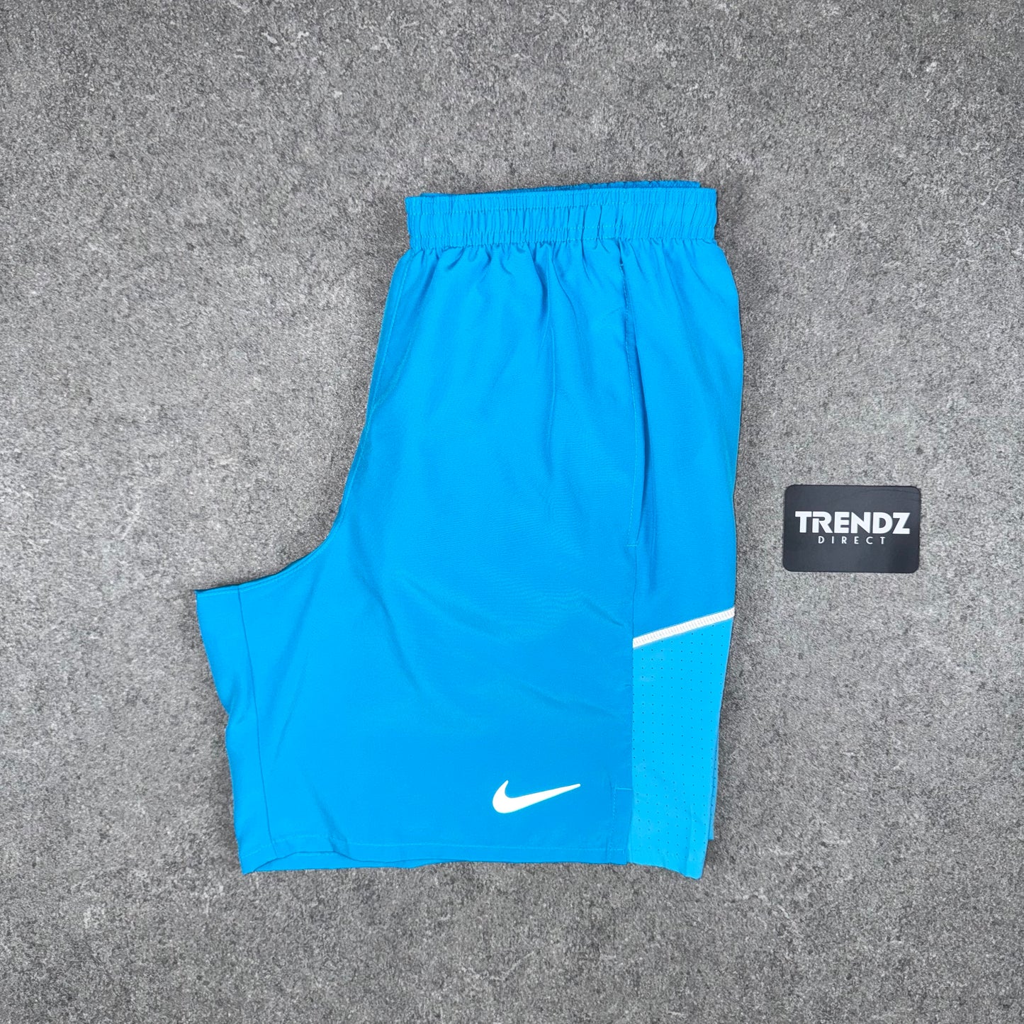 NIKE MILER SHORTS - BALTIC BLUE