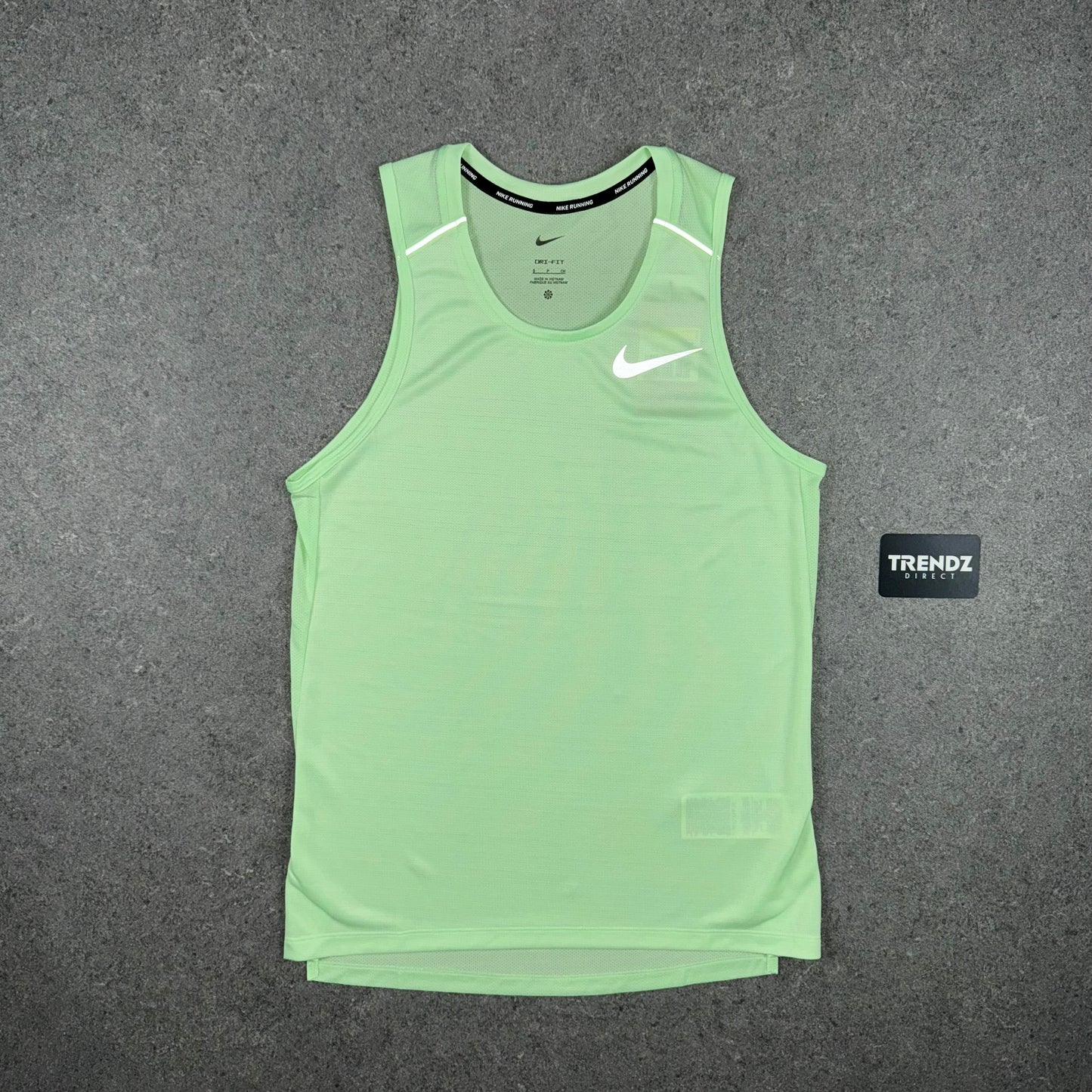 NIKE MILER VEST - VAPOUR GREEN