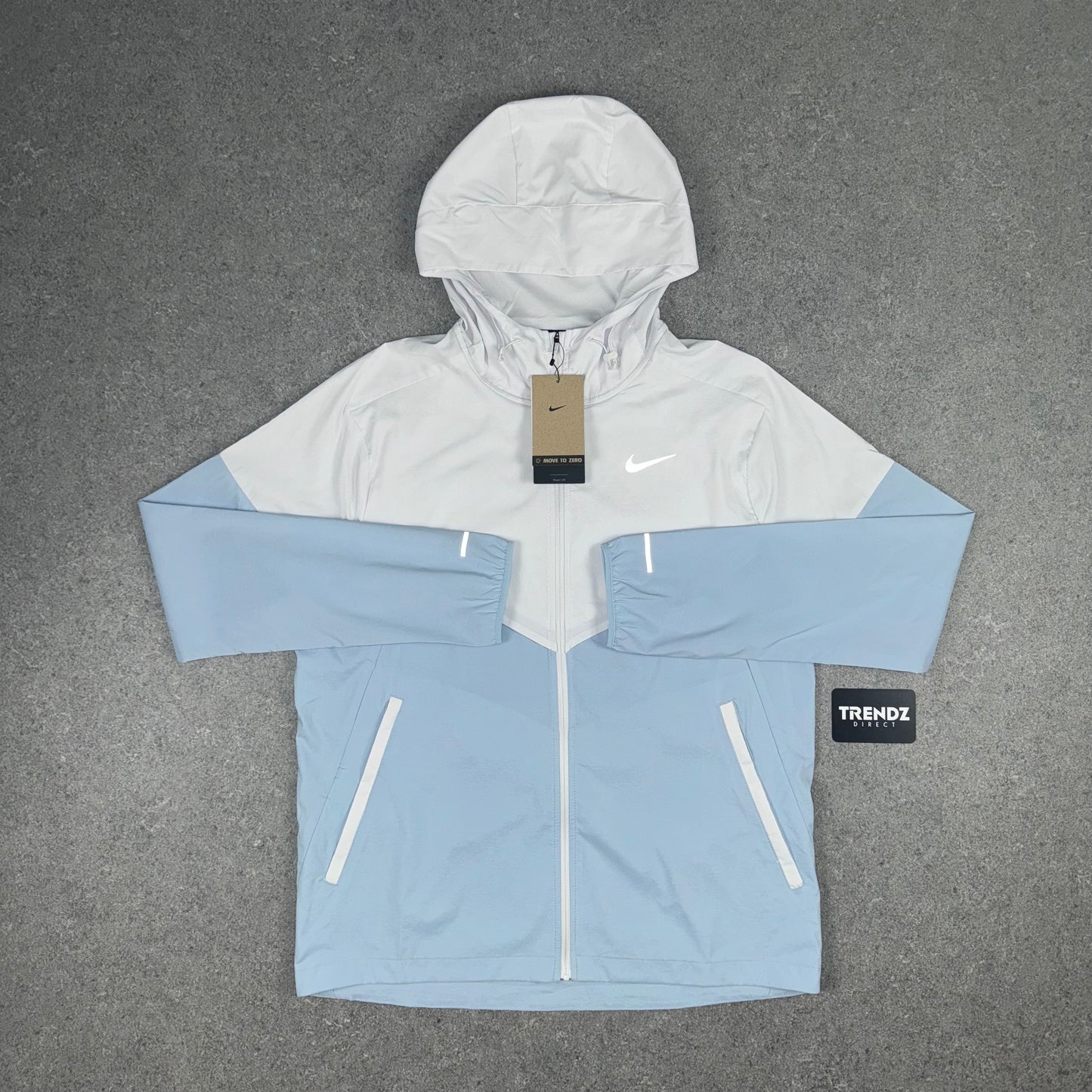 NIKE UV WINDBREAKER - BABY BLUE