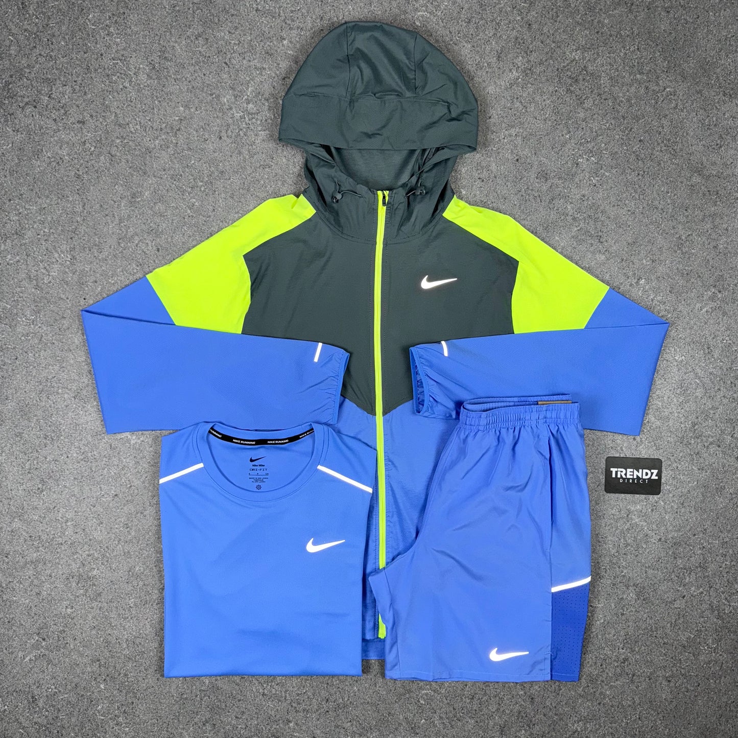 NIKE UV WINDBREAKER TRIO SET - BLUE/VOLT