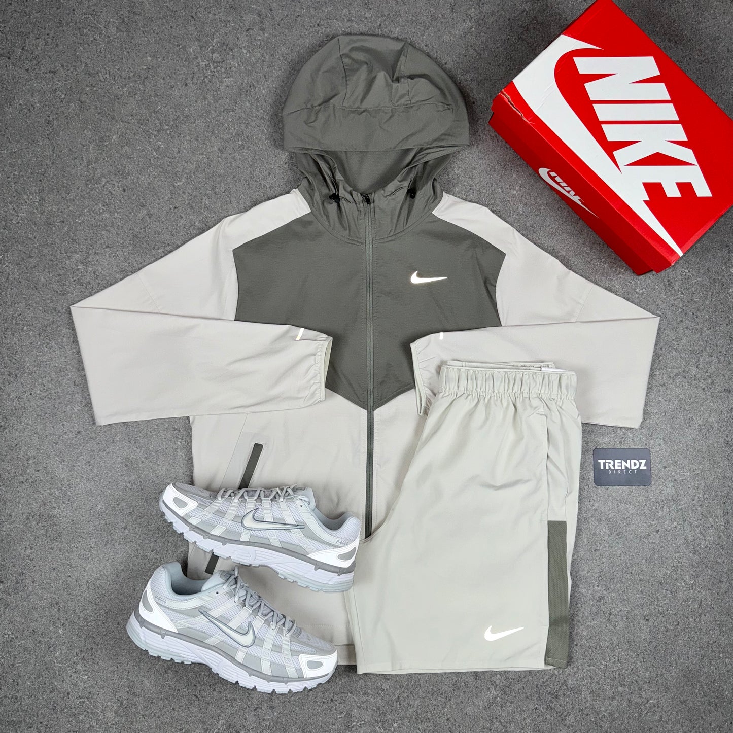 NIKE UV WINDBREAKER & SHORTS SET - BEIGE