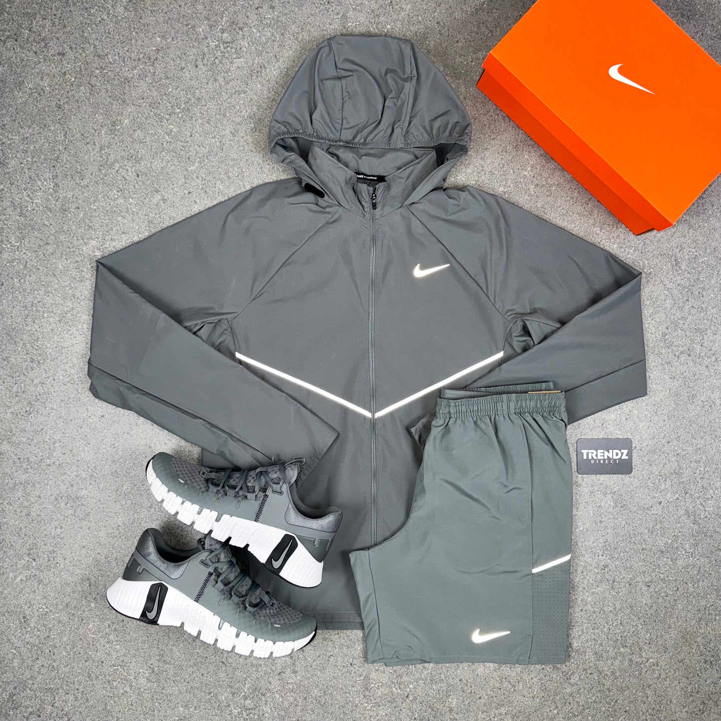 NIKE UV MILER JACKET & MILER SHORTS SET - GREY