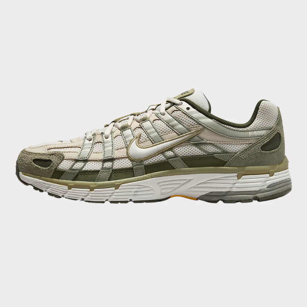 NIKE P-6000 - CARGO KHAKI