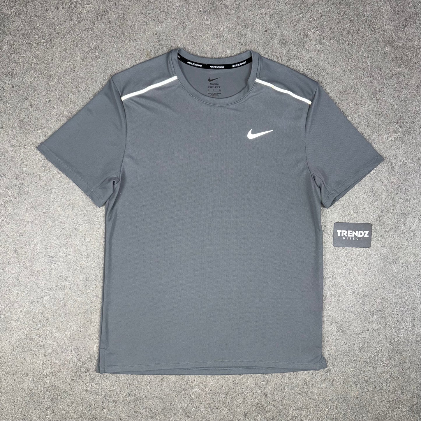NIKE MILER T-SHIRT & MILER SHORTS SET - GREY