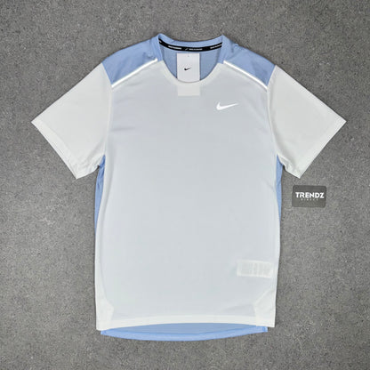 NIKE MILER T-SHIRT & SHORTS SET - WHITE/DIFFUSED BLUE