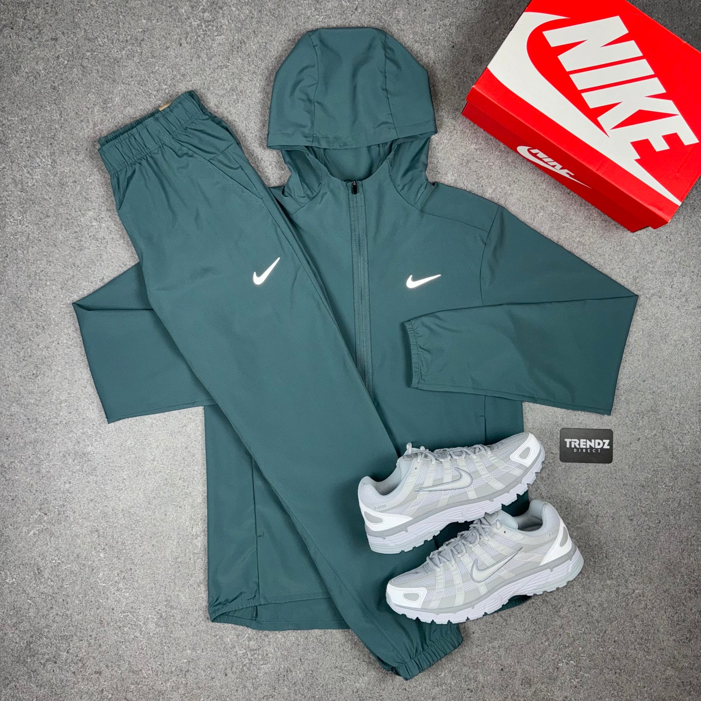 NIKE REPEL TRACKSUIT - JUNGLE GREEN