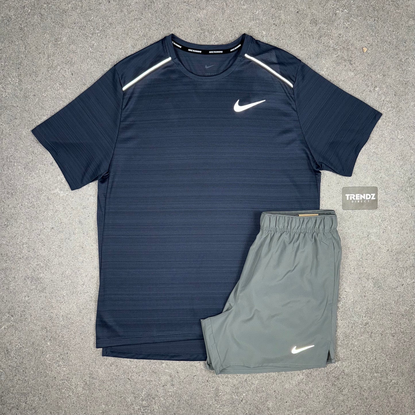 NIKE MILER T-SHIRT & CHALLENGER SHORTS SET - THUNDER BLUE/GREY