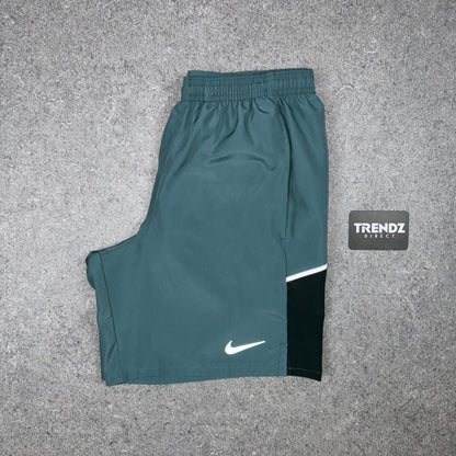 NIKE MILER VEST & SHORTS SET - JUNGLE GREEN