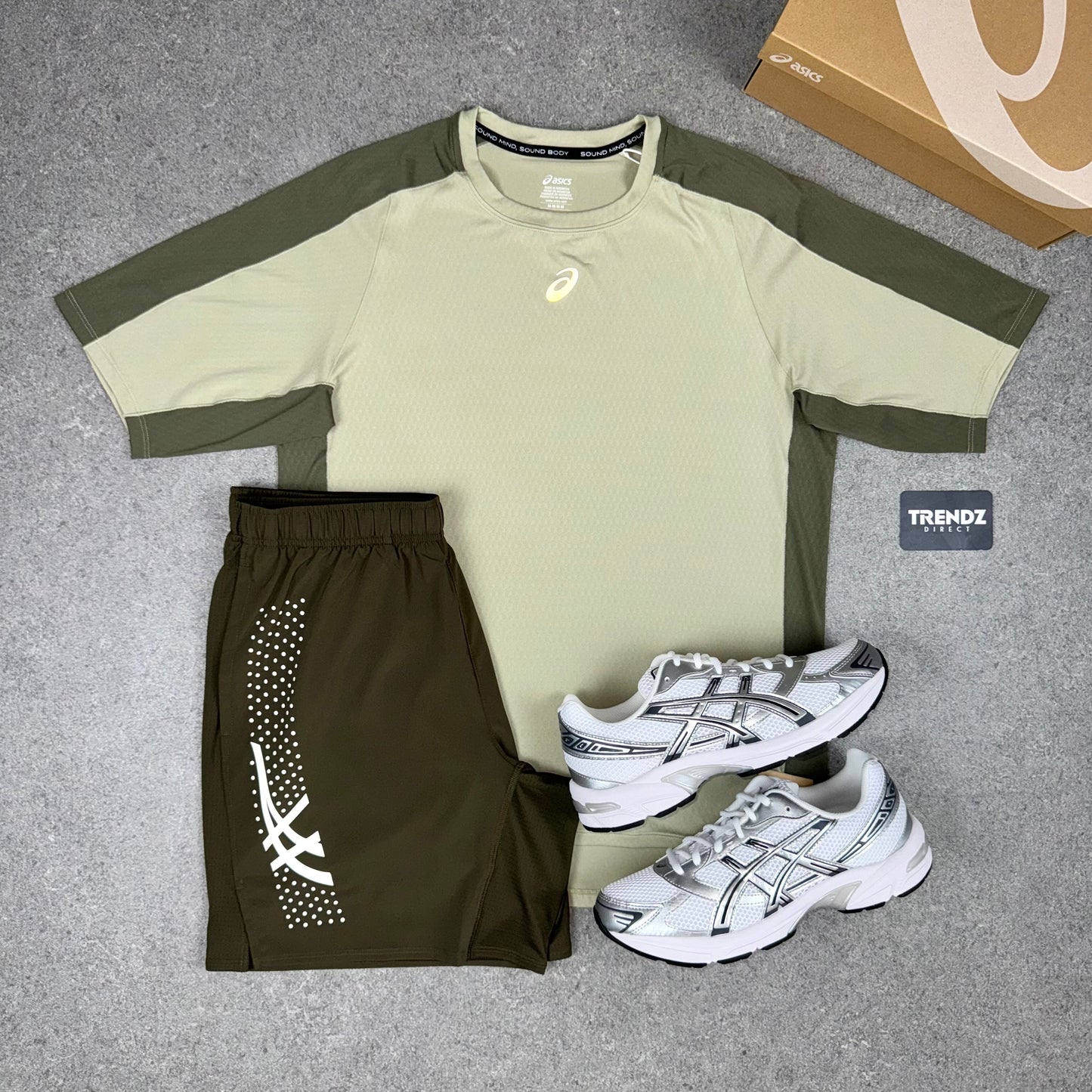 ASICS FUJITRAIL T-SHIRT & ICON SHORTS SET - KHAKI/BROWNSTONE