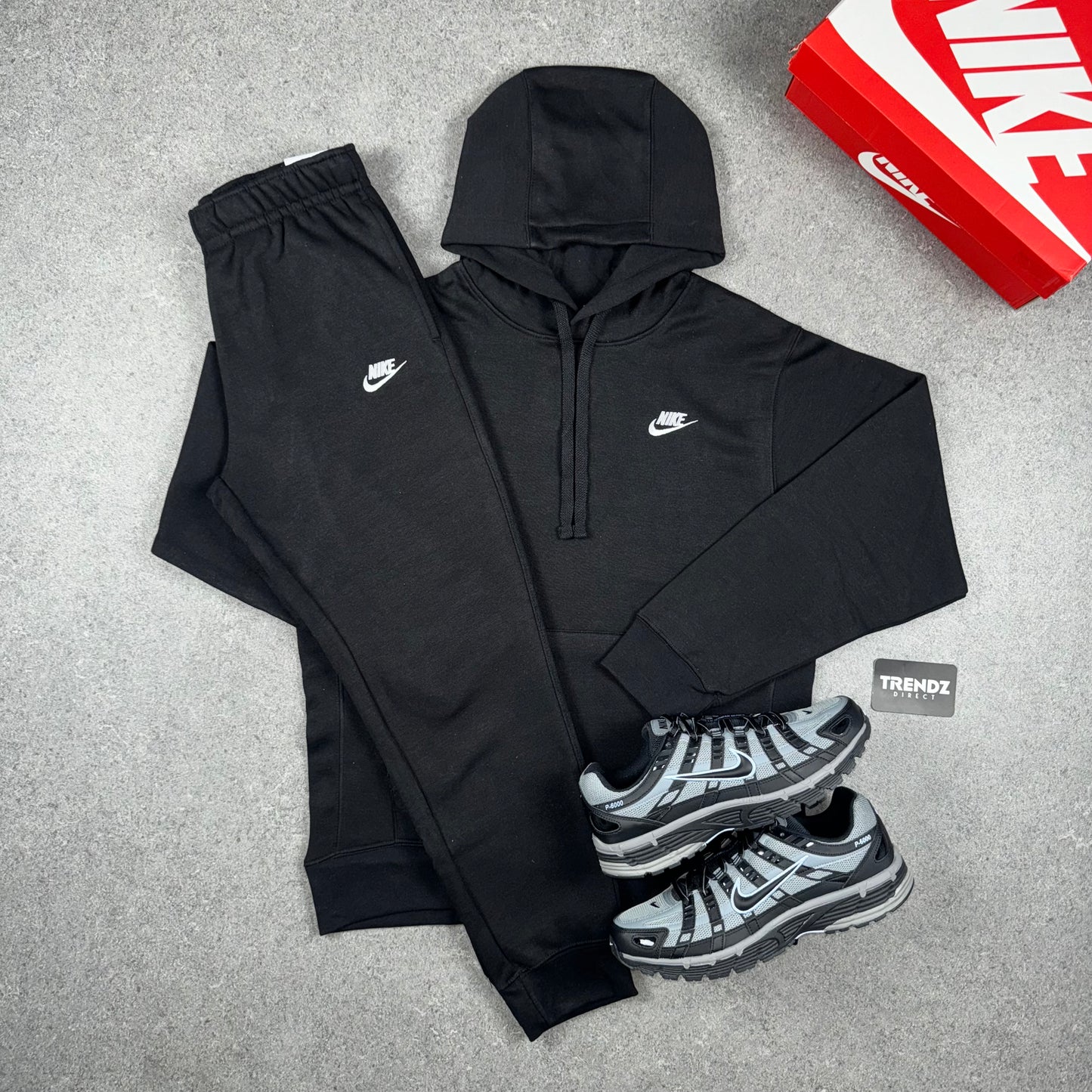 NIKE CLUB FLEECE TRACKSUIT - BLACK