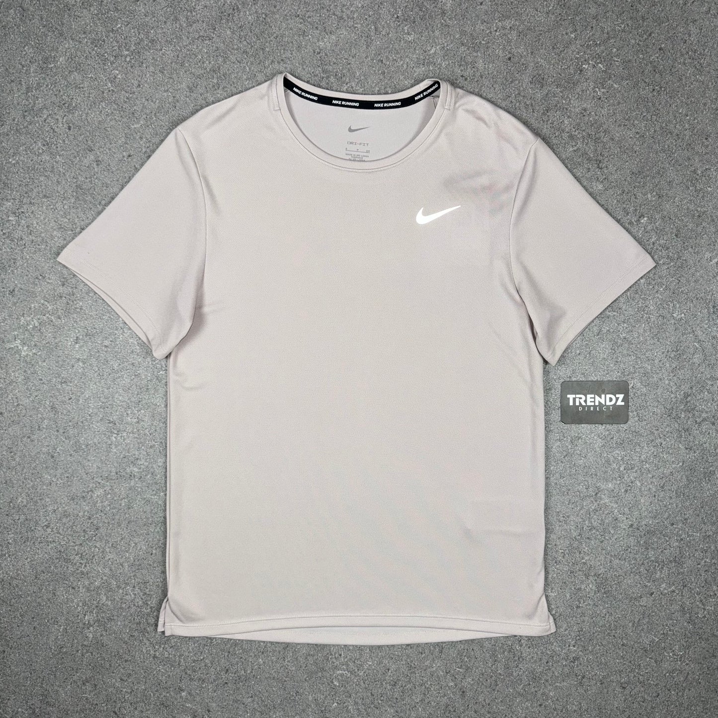 NIKE MILER T-SHIRT - CREAM