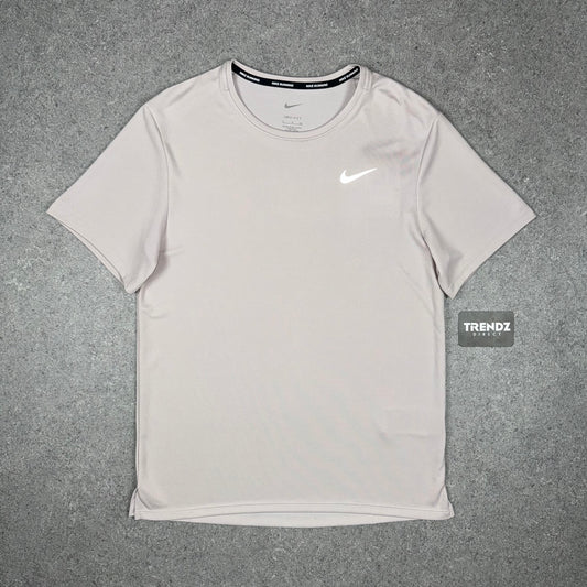 NIKE MILER T-SHIRT - CREAM