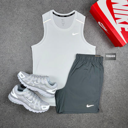 NIKE MILER VEST & SHORTS SET - WHITE/GREY