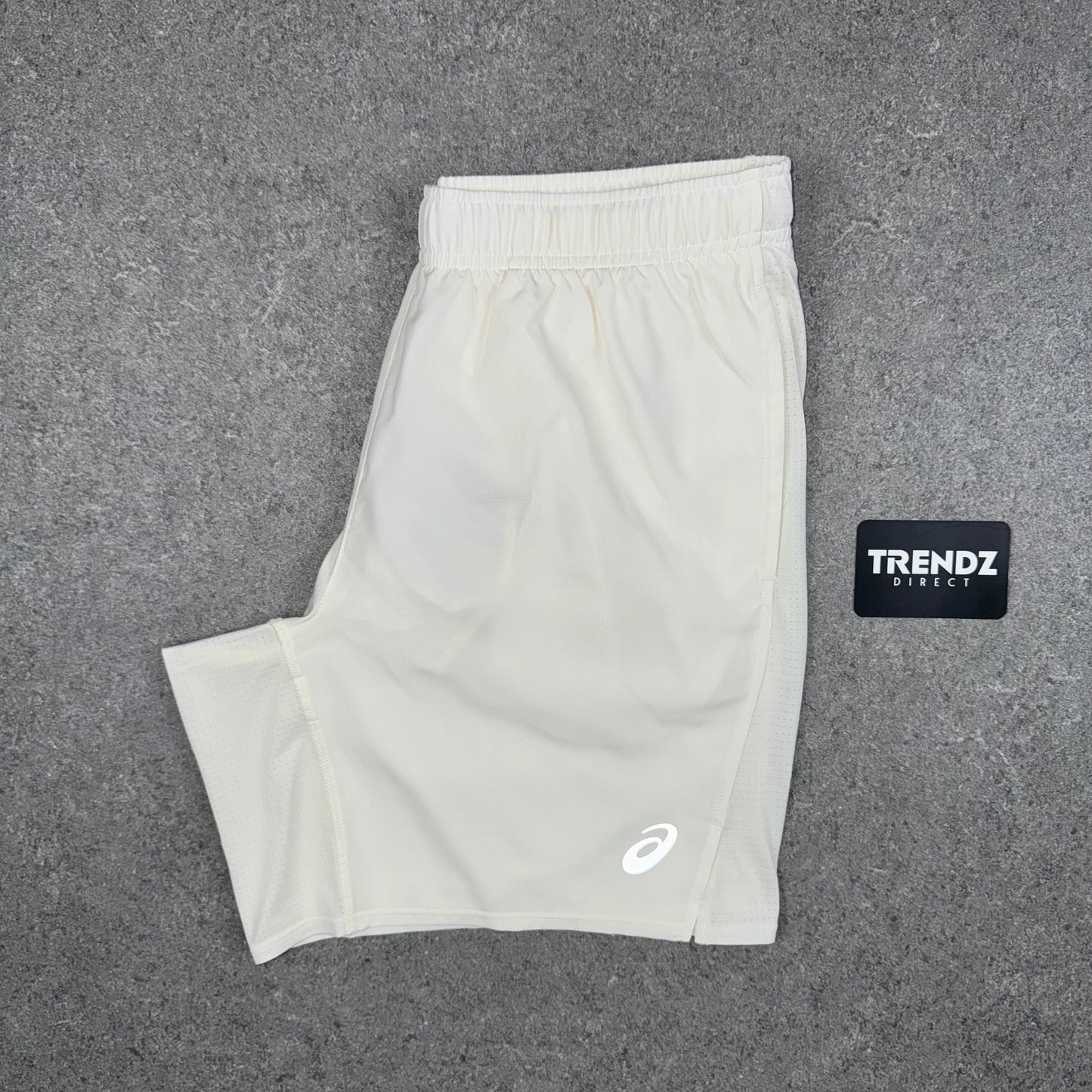 ASICS ICON SHORTS - CREAM/GREEN