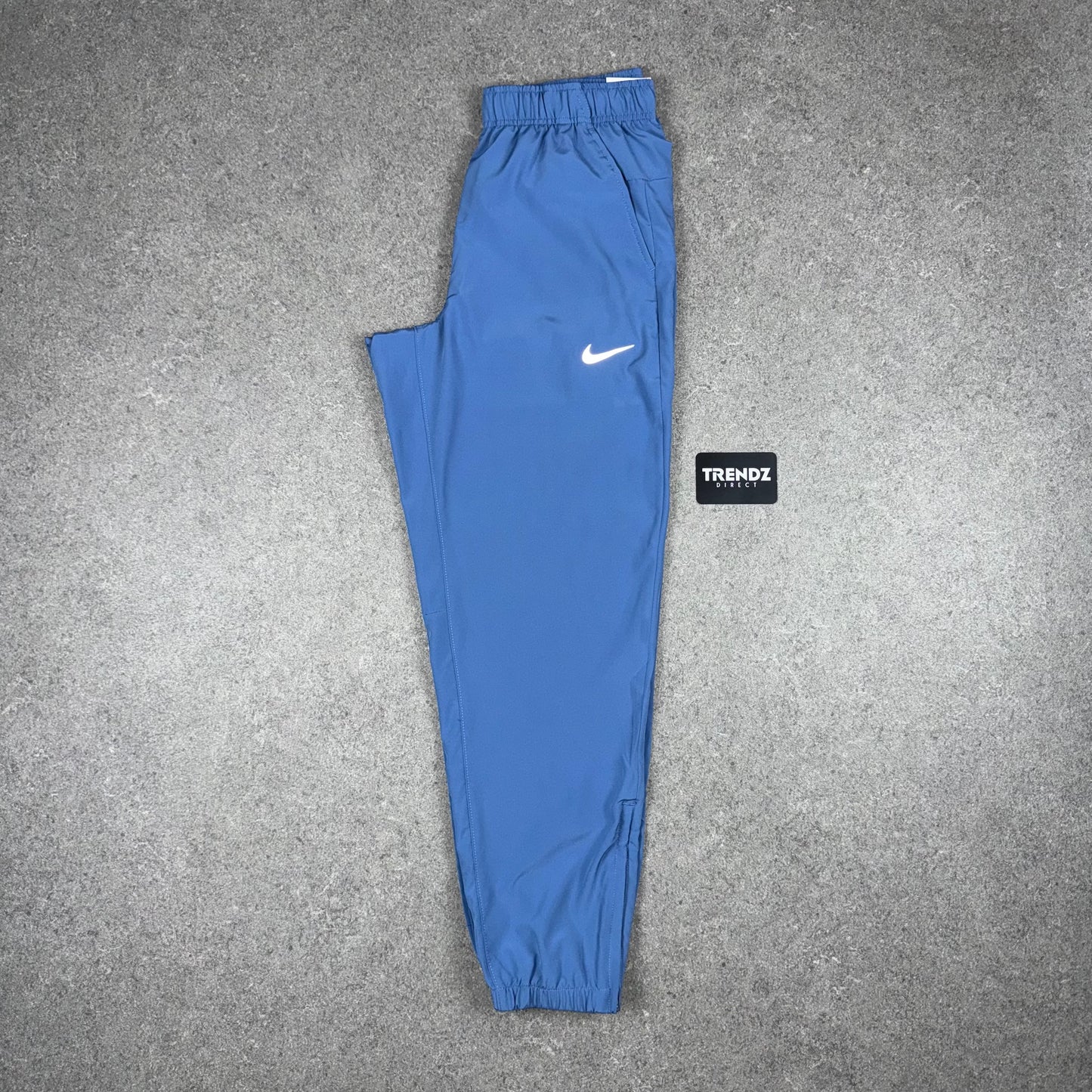 NIKE DRI-FIT CHALLENGER PANTS - INDIGO BLUE