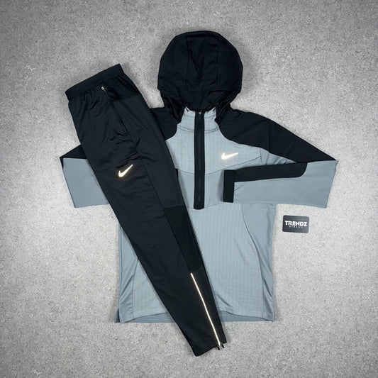 NIKE THERMA SPHERE TRACKSUIT - GREY/BLACK