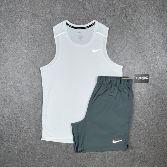 NIKE MILER VEST & SHORTS SET - WHITE/GREY