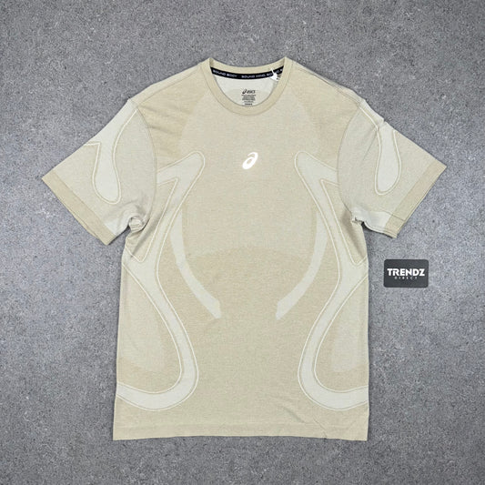 ASICS SEAMLESS T-SHIRT - CREAM