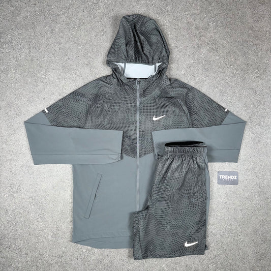 NIKE ECLIPSE WINDBREAKER & SHORTS SET - GREY