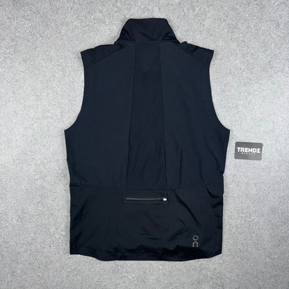 ON RUNNING WEATHER GILET - BLACK