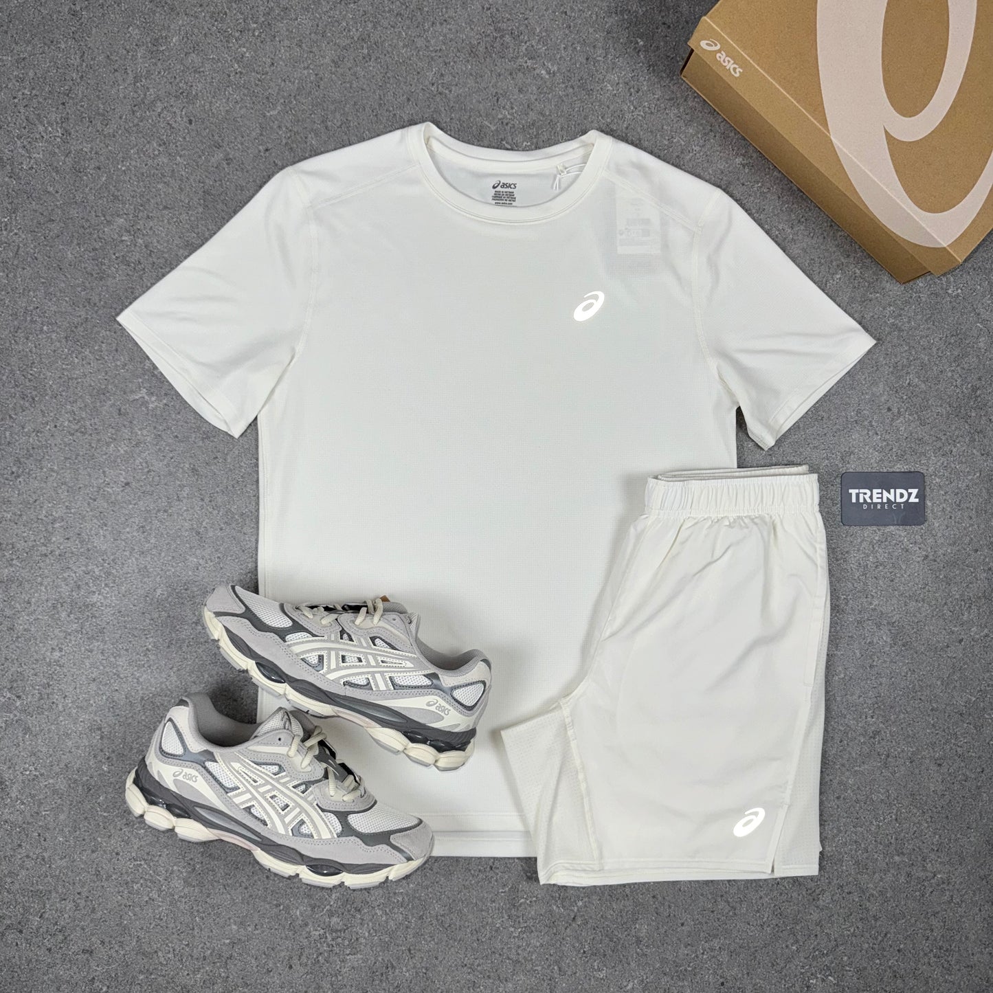 ASICS CORE T-SHIRT & SHORTS SET - CREAM