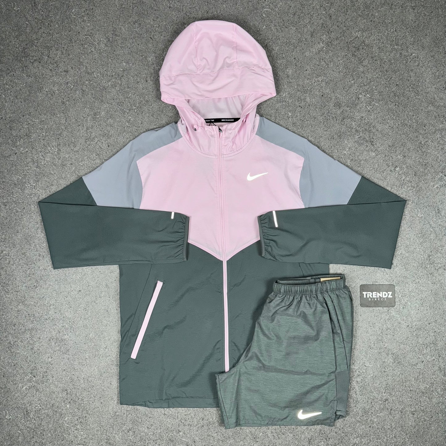NIKE UV WINDBREAKER & SHORTS SET - PINK FOAM/GREY