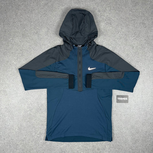 NIKE THERMA SPHERE JACKET -  NAVY