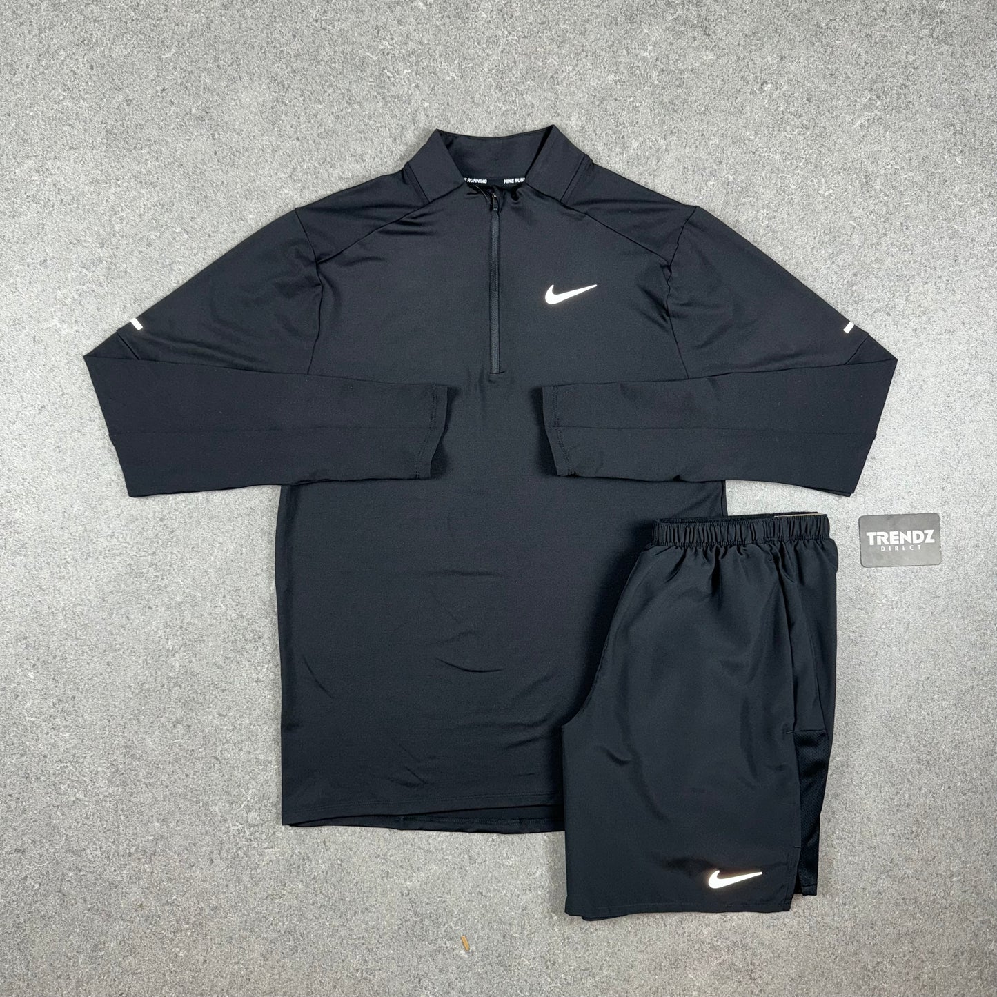 NIKE ELEMENT HALF ZIP & CHALLENGER SHORTS SET - BLACK