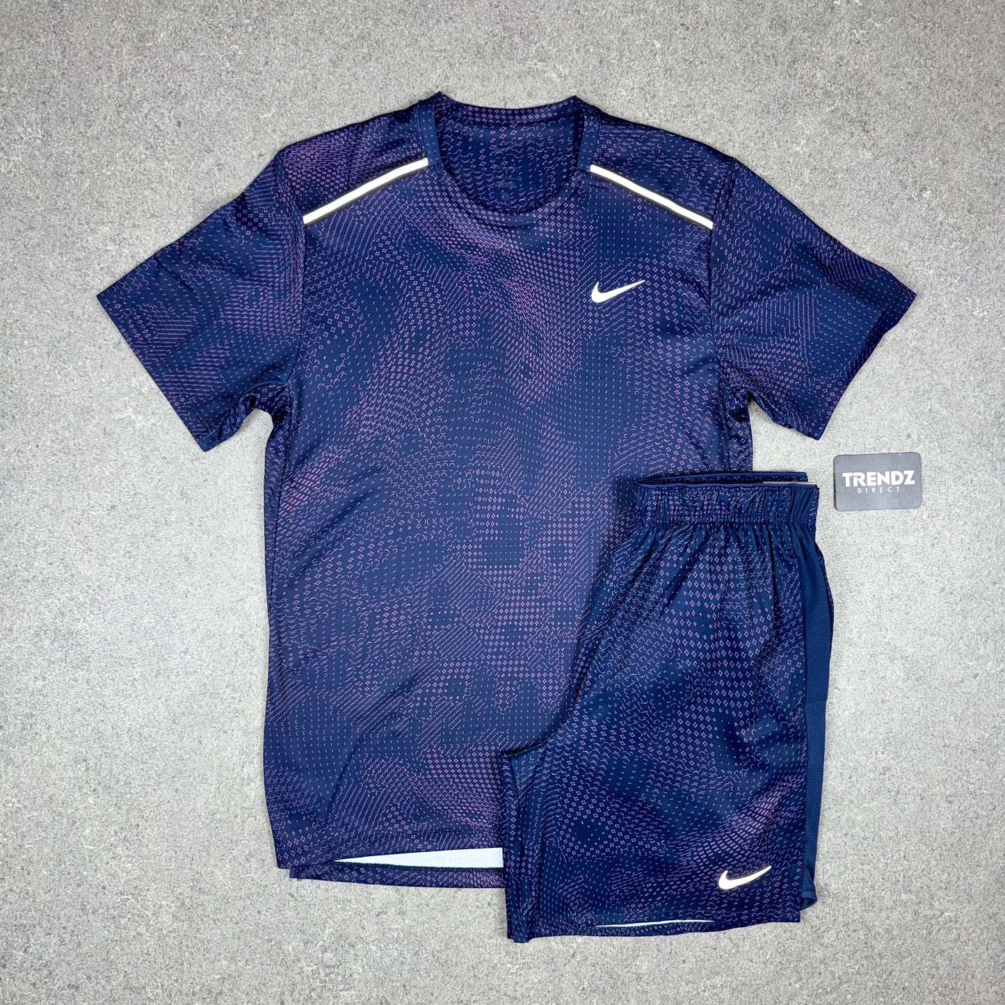 NIKE ECLIPSE T-SHIRT & SHORTS SET - NAVY/PINK