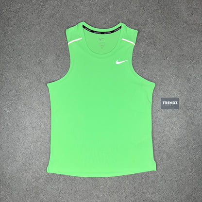 NIKE MILER VEST & SHORTS SET - GREEN/GREY