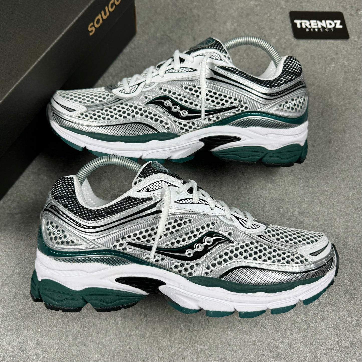 SAUCONY PRO GRID OMNI 9 - PINE GREEN