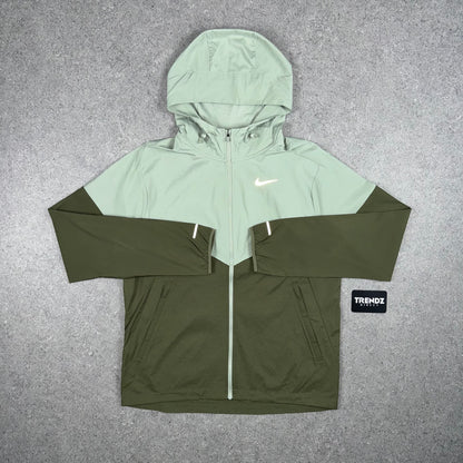 NIKE UV WINDBREAKER & SHORTS SET - KHAKI/OLIVE